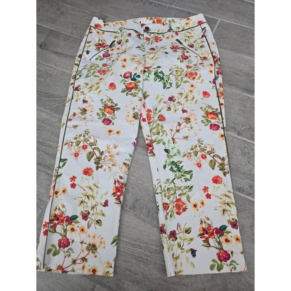 Disney Alice Through the Looking Glass White Floral Pants Size 10 Ankle Cropped‎